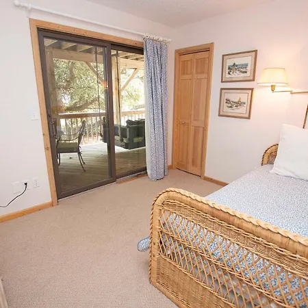 733, Finally- Oceanside, Hot Tub, Community Pools, Close To Beach, Community Amenities